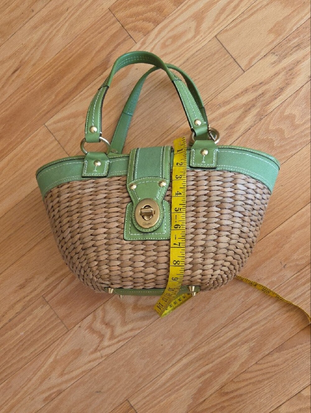 Coach Legacy Woven Straw Basket Tote With Green Trim - Picture 12 of 16